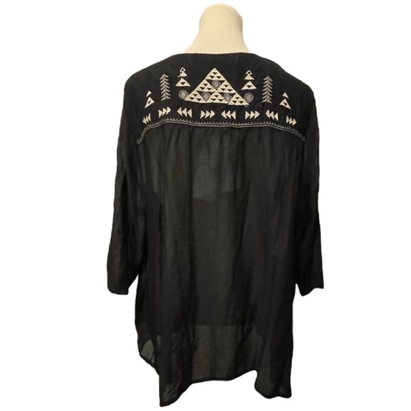 2X Johnny Was 3JW Flowers & Geometric Embroidered Black 3/4 Sleeve Top Tunic NWT - Picture 7 of 16
